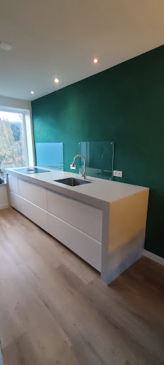 Betonstuc spatscherm