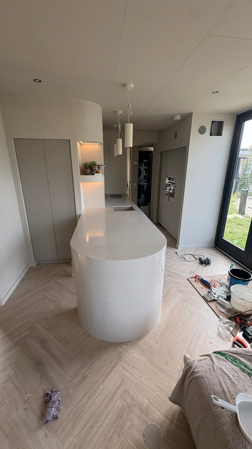 Brouwers keuken voor de transformatie naar Betonstuc