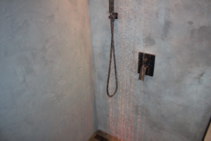 Waterbestendig en onderhoudsarm Beton Cire voor in de badkamer