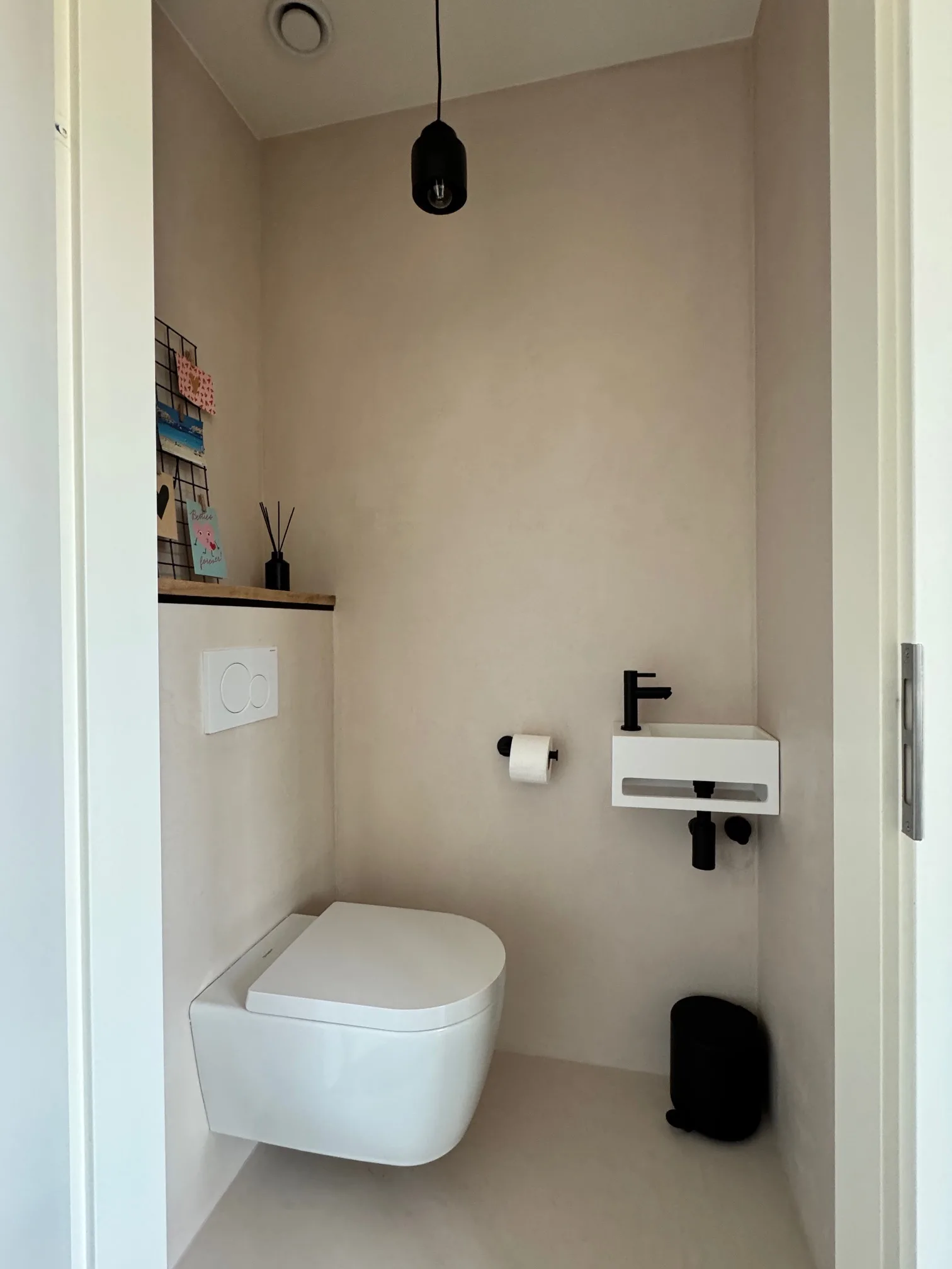 Toilet ruimtes beton cire