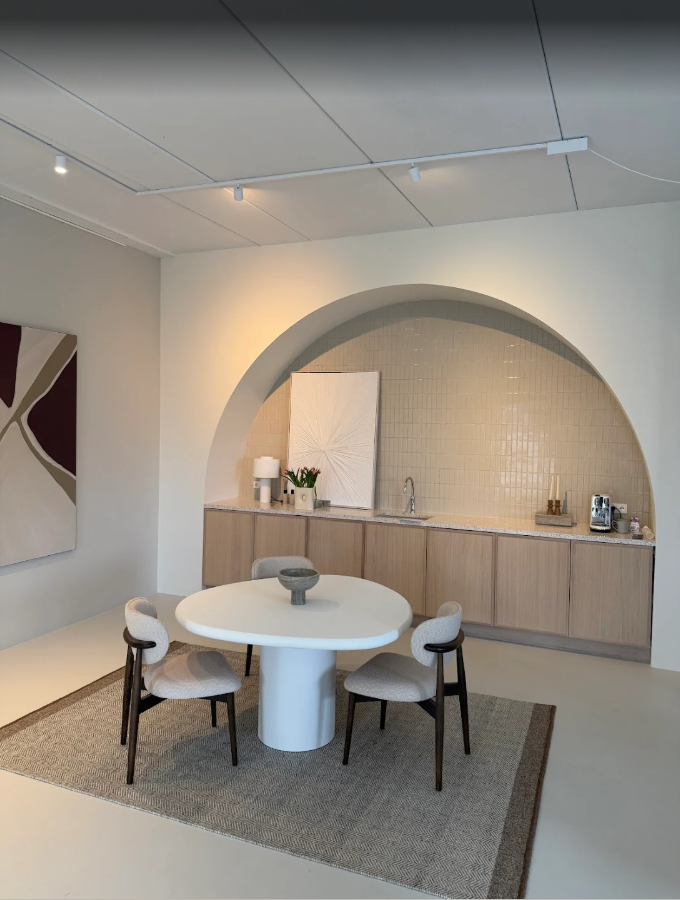Betonlook wand in badkamer